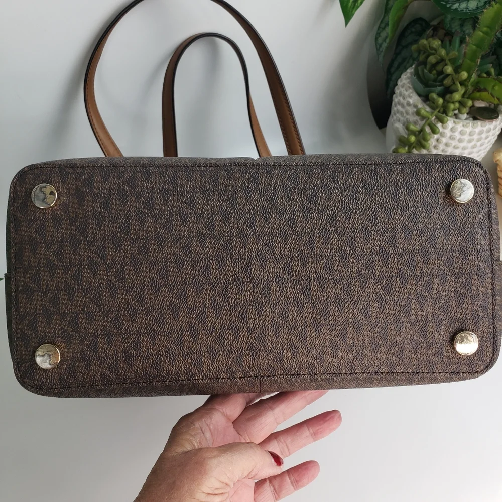 Michael Kors Brown Monogram Logo Tote Shoulder Satchel Classic Bedford 14x10